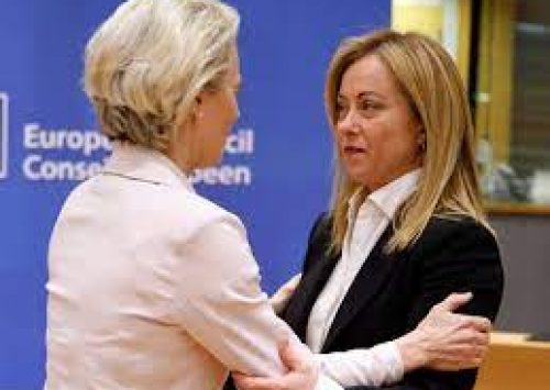 Giorgia Meloni o invită pe Ursula von der Leyen în „hotspotul” pentru migranţi din Lampedusa